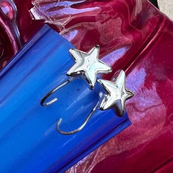 Silver tone star drop earrings - Picture 2 of 7